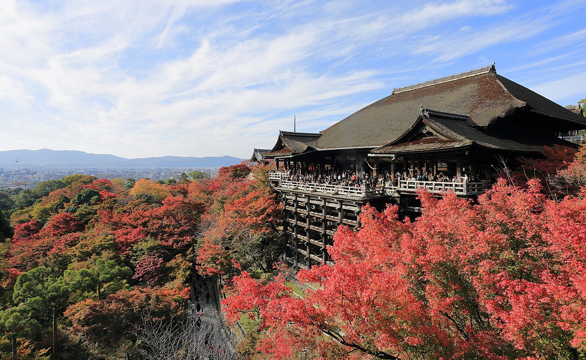 Kiyomizu-dera temple at sunrise